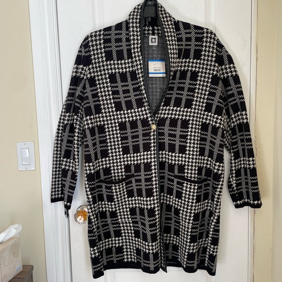 NWT ANNE KLEIN LONG CARDIGAN/SWEATER. ONE BUTTON CLOSURE. Elegant and cozy. - Picture 3 of 16